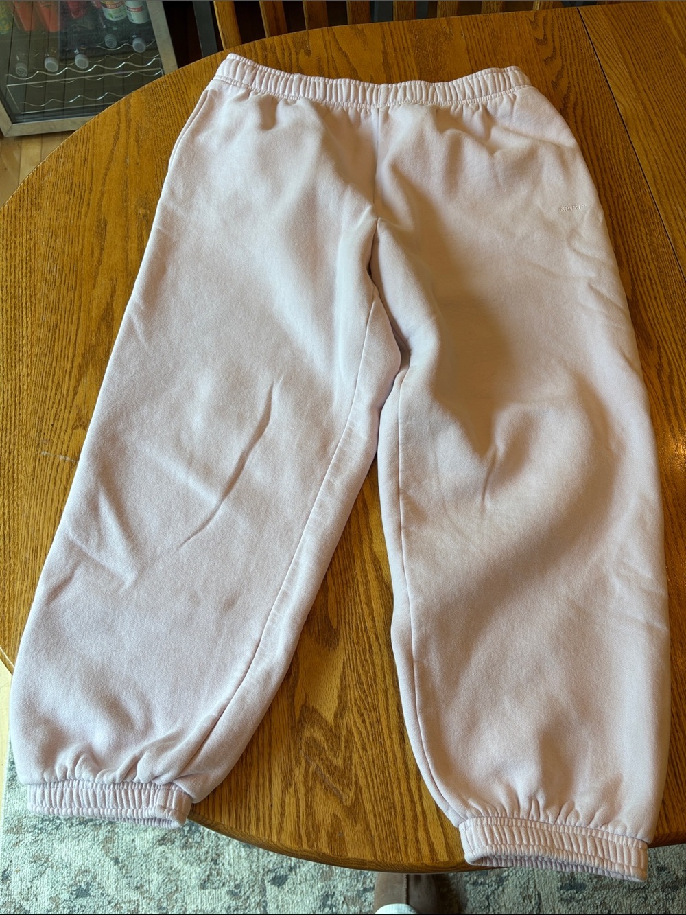 Aritzia Cozy Sweatfleece Mega Fit Jogger pants in Lilac size Large